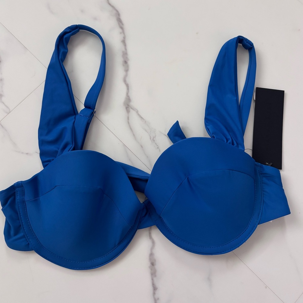 NWT Gianni Bini Blue Underwire Bikini Top Push Up Swim Top Bombshell Resort Swim